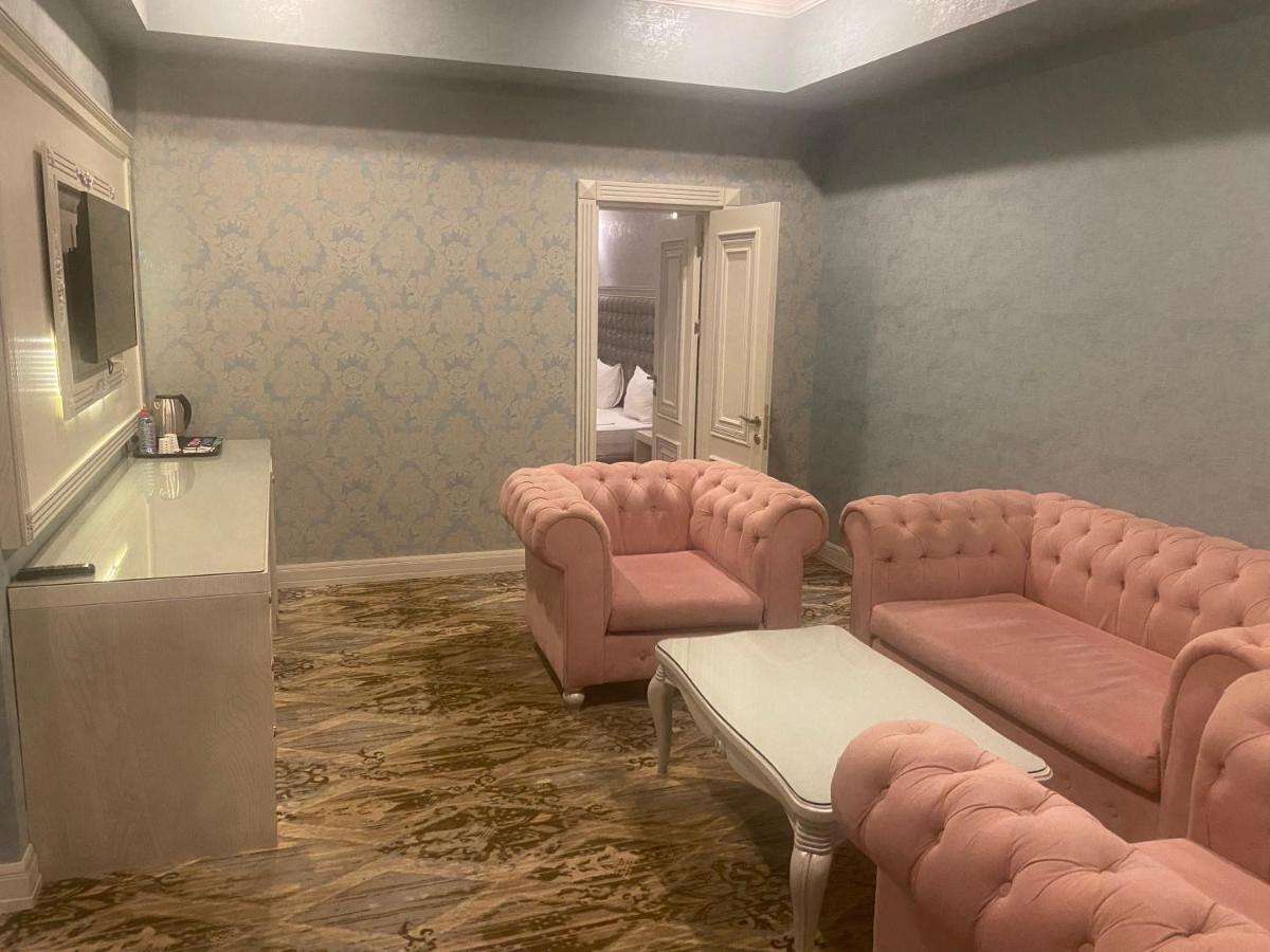 Emerald Suite Hotel Bakoe Buitenkant foto