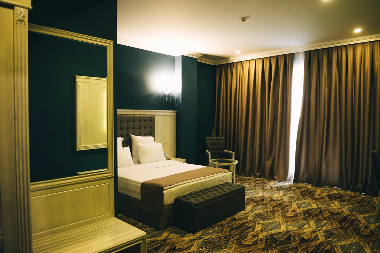 Emerald Suite Hotel Bakoe Buitenkant foto