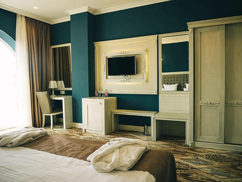 Emerald Suite Hotel Bakoe Buitenkant foto