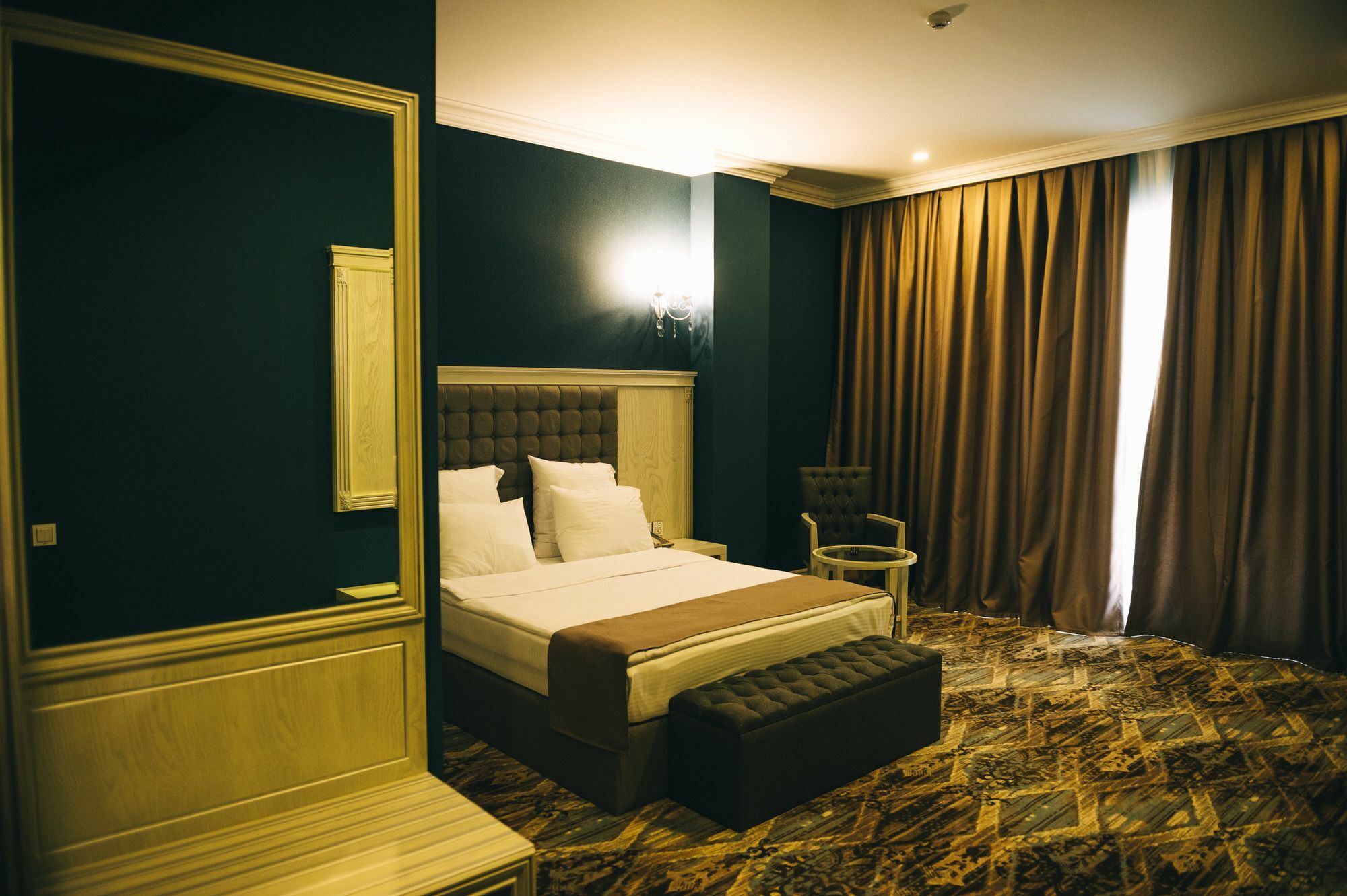 Emerald Suite Hotel Bakoe Buitenkant foto