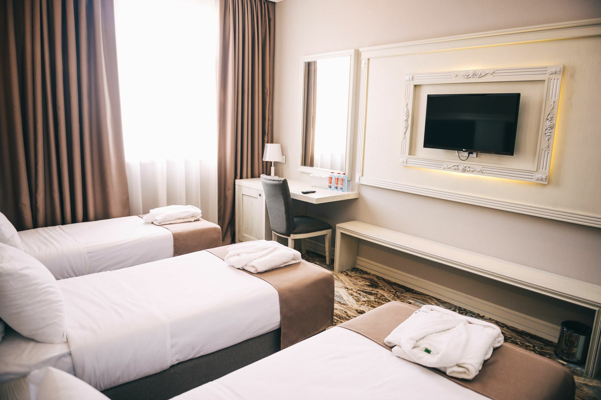 Emerald Suite Hotel Bakoe Buitenkant foto