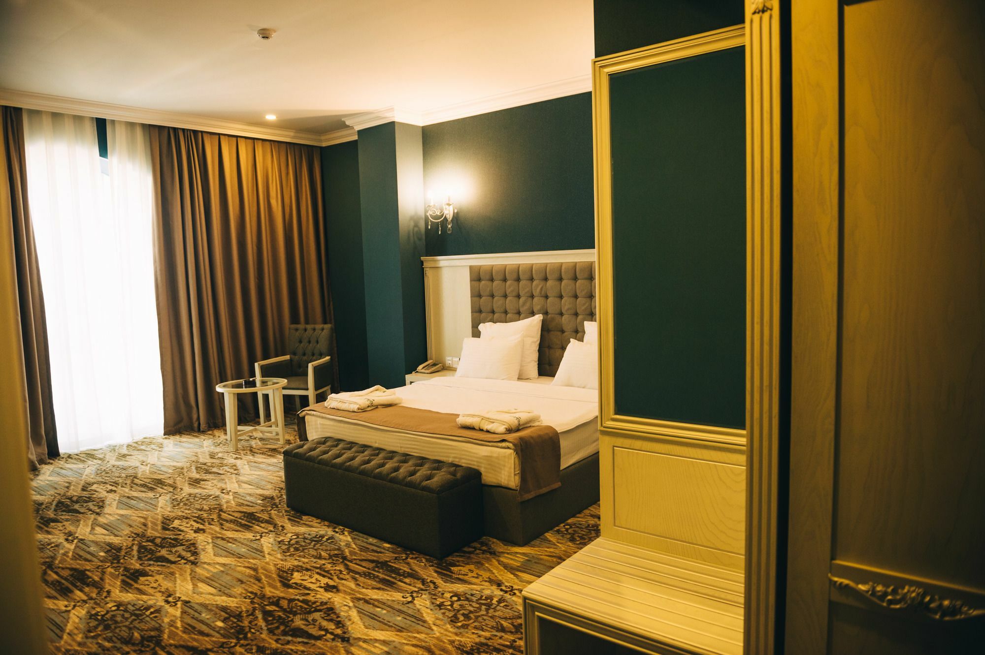 Emerald Suite Hotel Bakoe Buitenkant foto