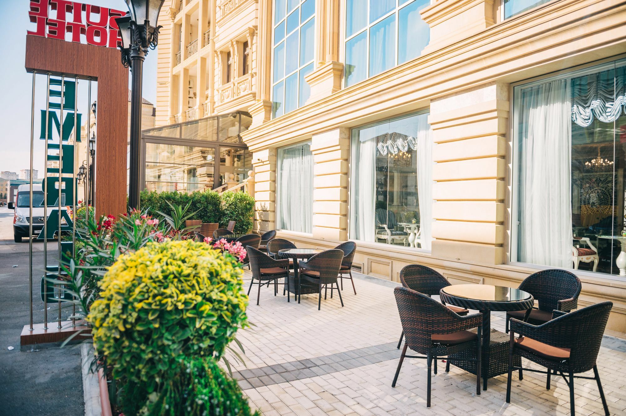 Emerald Suite Hotel Bakoe Buitenkant foto